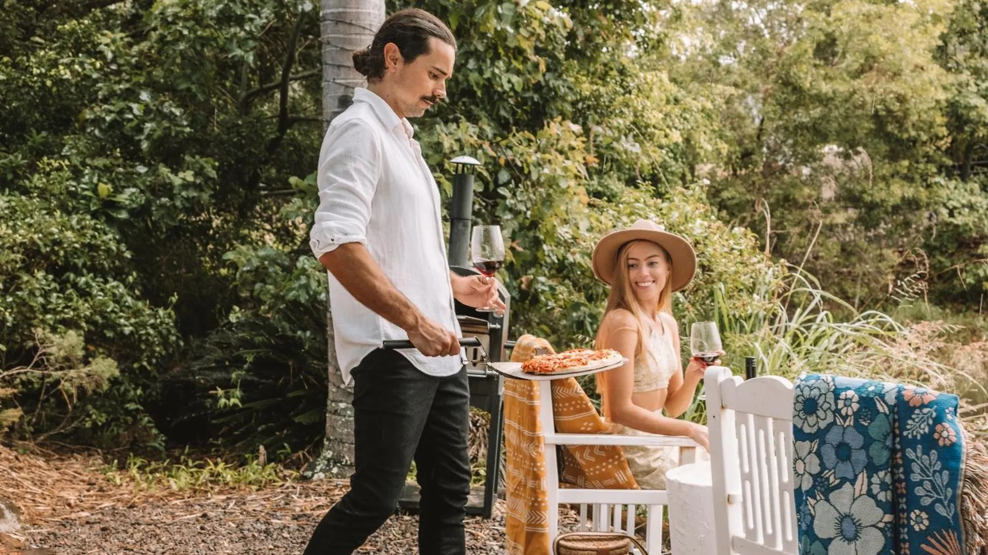 Stylish Cottage With Outdoor Bath Near Montville Palmwoods Australia