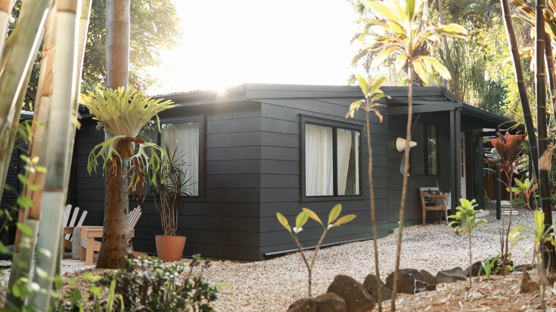 Stylish Cottage With Outdoor Bath Near Montville Palmwoods 0*,  Australia