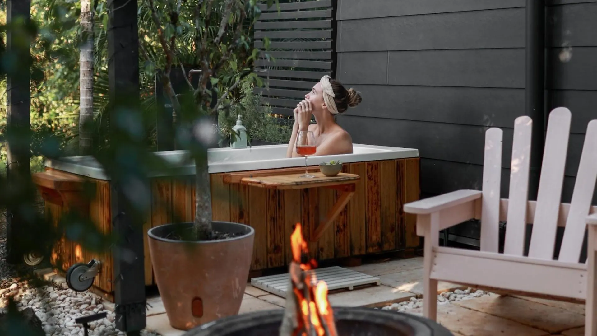 Holiday home Stylish Cottage With Outdoor Bath Near Montville Palmwoods